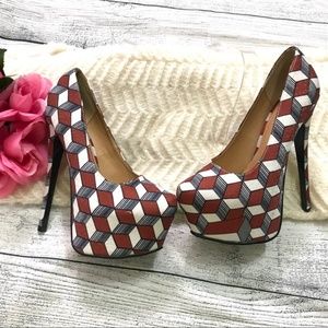 Liliana Printed Platform Heels Brand New Sz6